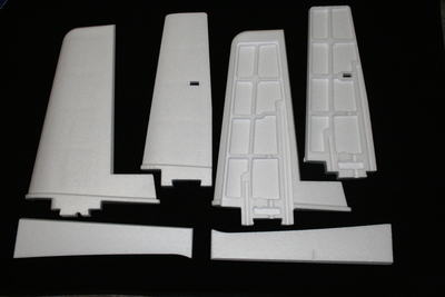 Tragflächen mit Tragflächenabdeckungen (AcroMaster)