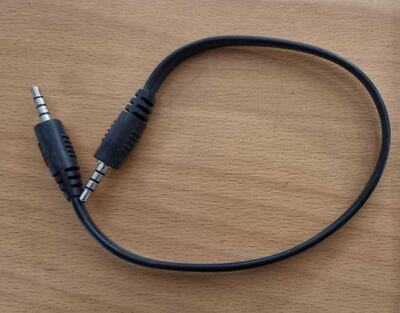3.5 mm Klinke / 3.5 mm Klinke 4 Poliges AV Kabel (0,3 m)