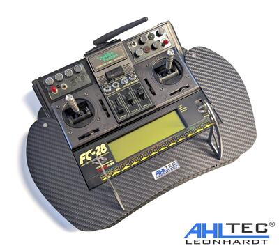 Senderpult Futaba FC-28 Carbon