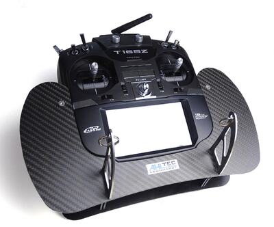 Senderpult Futaba T16SZ in Carbon