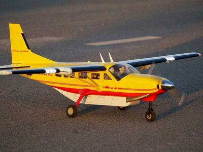 RC Flugzeug Cessna 208 Grand Caravan (gelb) / 1650mm
