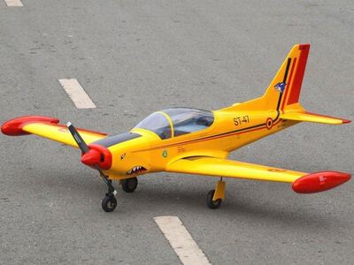 RC Flugzeug Marchetti SF-260 (gelb) / 1620mm